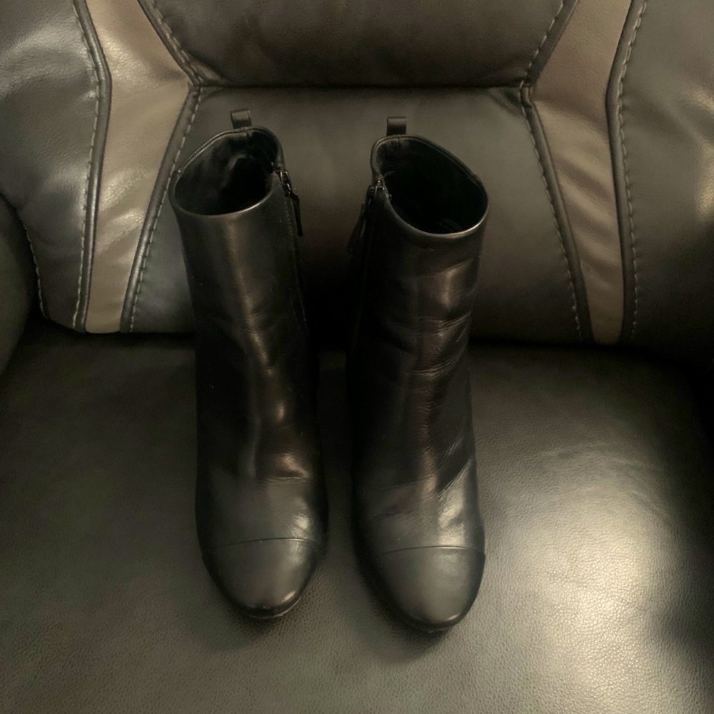 Tory Burch Boots 9.5